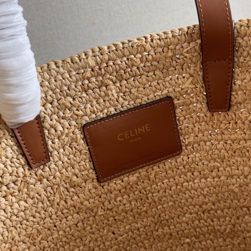 Ce1i*e bucket bags